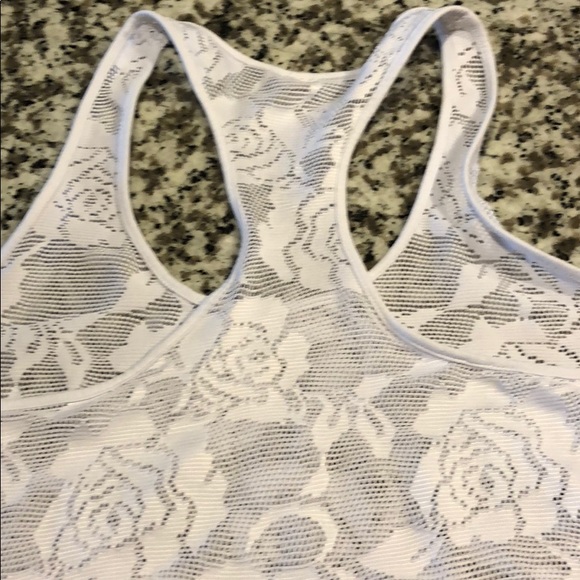 Fabletics lace racer back tank - Picture 3 of 3